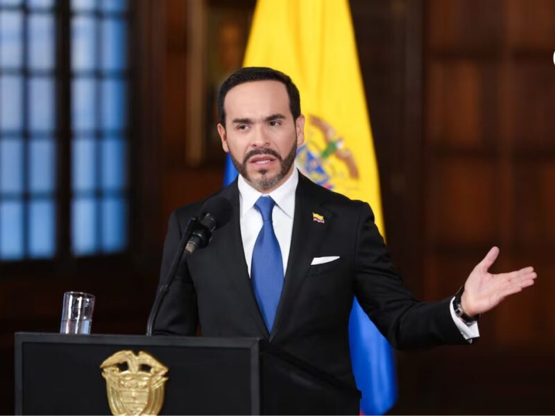 de la espriella acata tutela sobre el estado laico pero desata tormenta con un viva cristo rey abelardo de la espriella presidencia de la republica