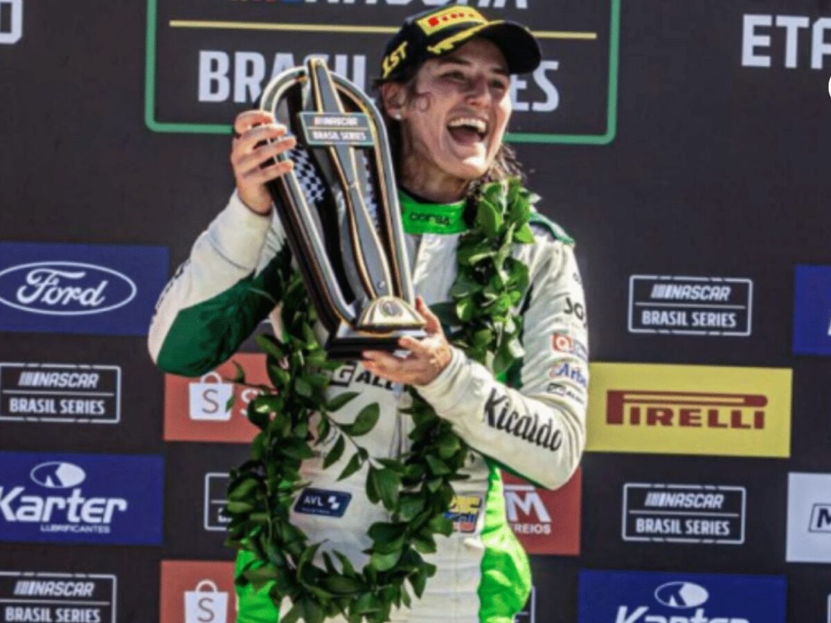 Tatiana Calderón hace historia al convertirse en la primera mujer en ganar una carrera de la NASCAR Brasil