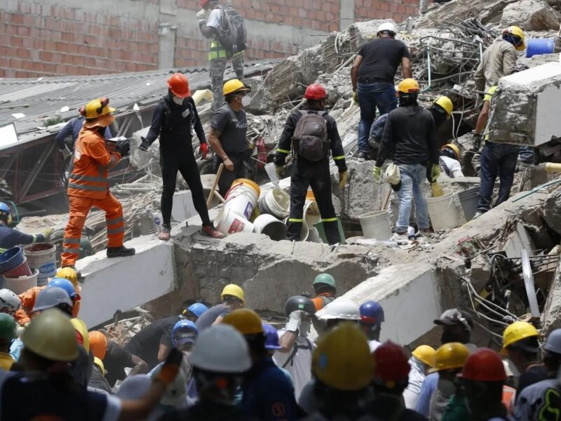 el gobierno expide 11 decretos de emergencia para atender la reconstruccion tras el terremoto desastre terremoto efe