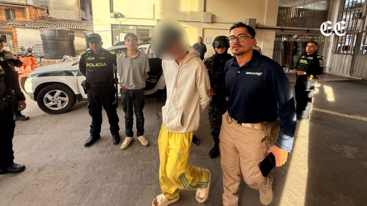 operativos migratorios en medellin terminan con la expulsion de 18 personas con antecedentes entre ellos alias el sacerdote de la regional migracion colombia explusan extranjeros de colombia