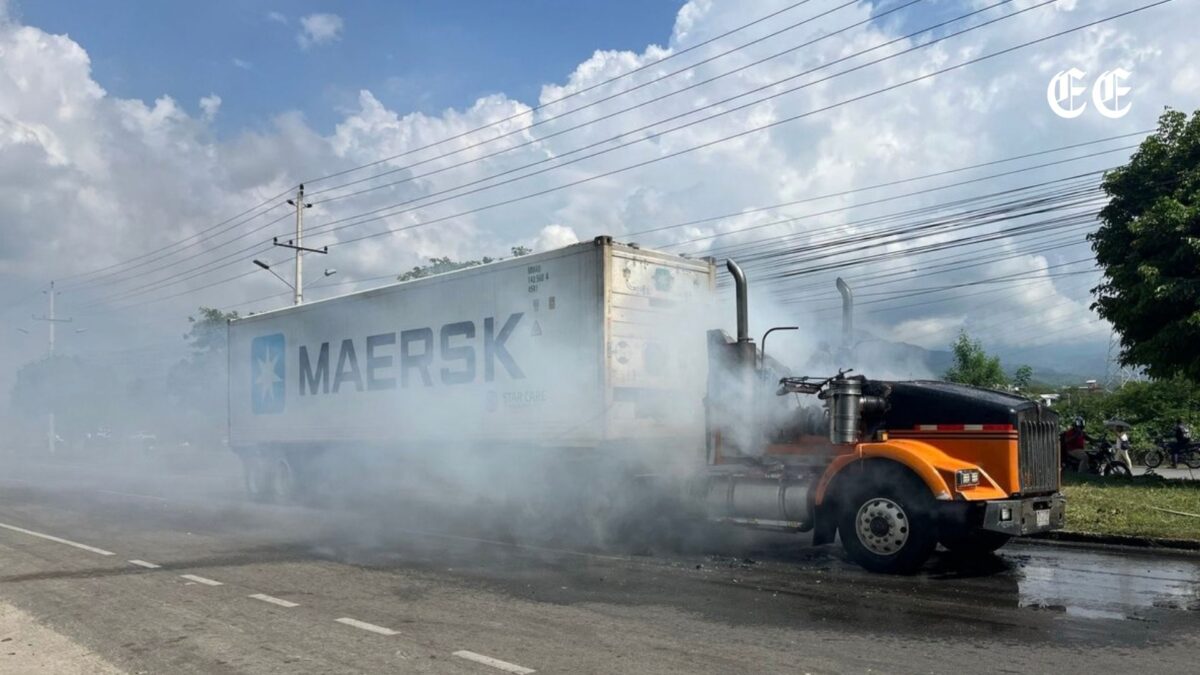 paro armado de 48 horas en magdalena paraliza la actividad comercial gobierno ordena militarizar santa marta paro santa marha redes sociales