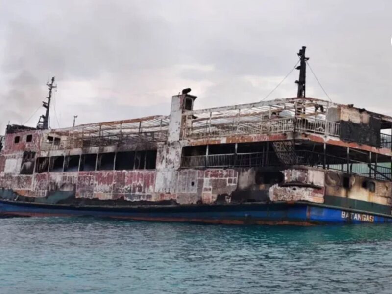 voraz incendio en un ferry en filipinas deja al menos cinco personas pierden la vida y 87 desaparecidos ferry filipinas