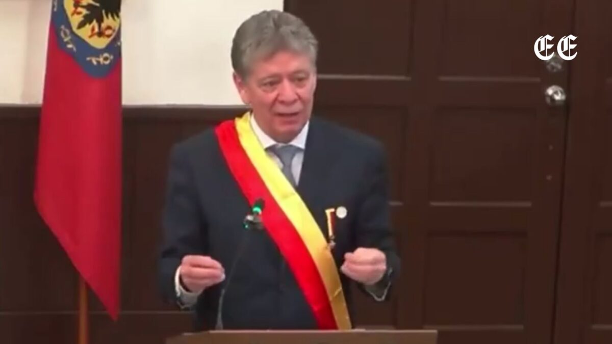 Bruce Mac Master rompe el silencio tras su salida de la ANDI y advierte sobre el daño de la polarización 1 bruce mac master rompe el silencio tras su salida de la andi y advierte sobre el dano de la polarizacion bruce mac master video concejo bogota