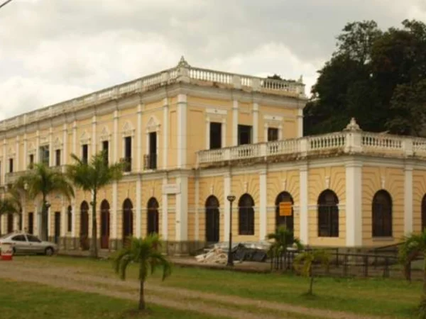Descubre la atraccion turistica -LA CUEVA DEL HUMO-