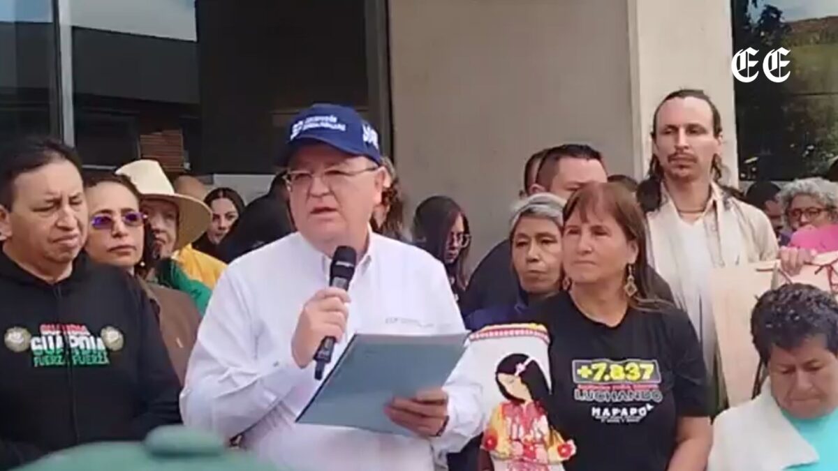 el magistrado ramelli trata de justificar en la plaza publica lo que han criticado de la jep ramelli plaza publica video tomado de redes sociales