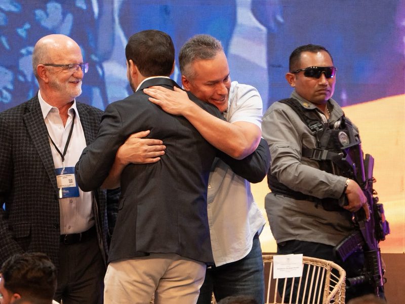 gobierno nacional anuncio disposicion del primer billon de pesos para la atencion pos terremoto en el eje cafetero y pereira whatsapp image 2026 10 06 at 4.20.30 pm 2 800x600 gobierno nacional anuncio