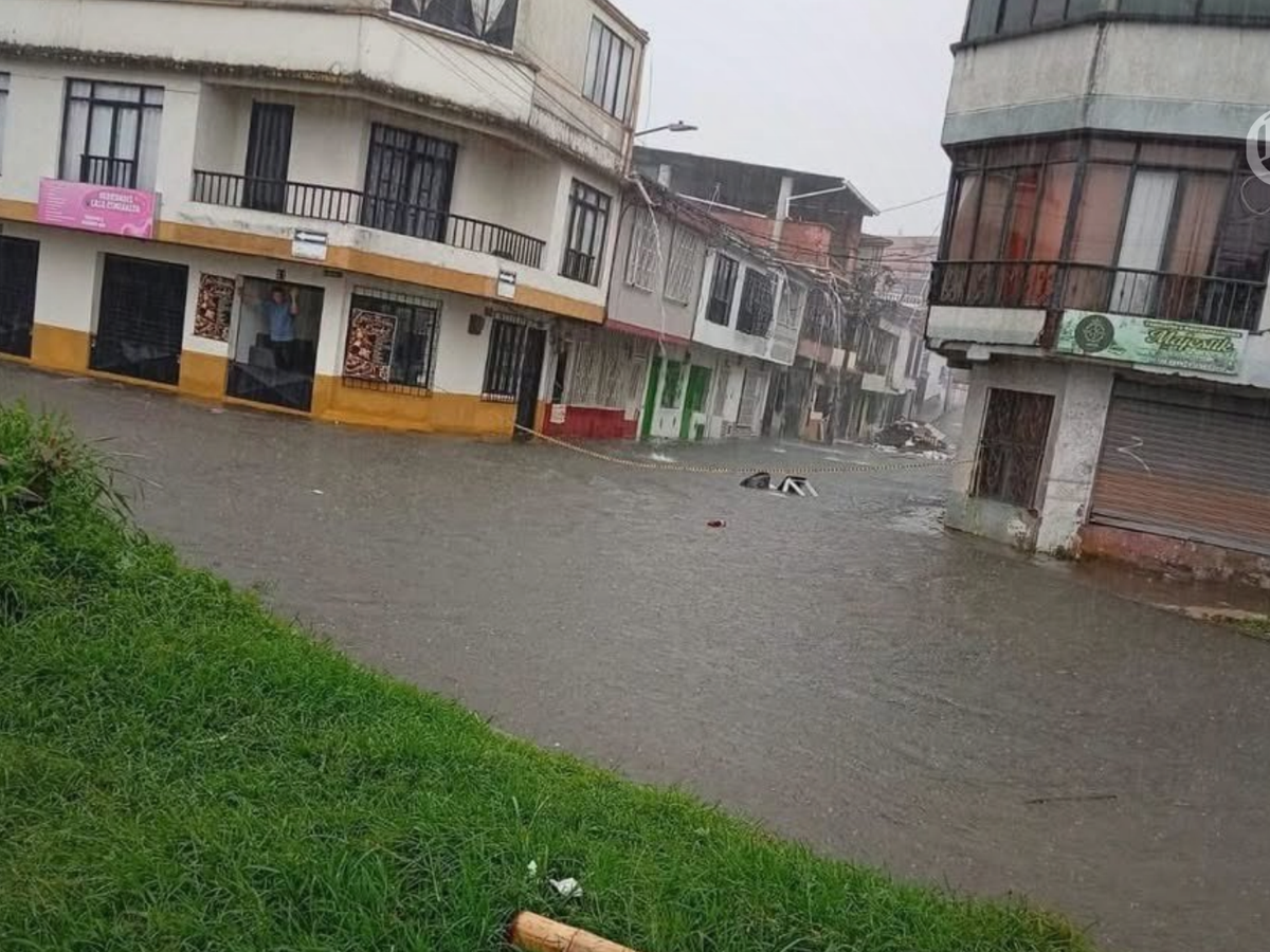 Lluvias en Dosquebradas y Pereira dejan emergencias inundaciones y alerta roja por deslizamientos