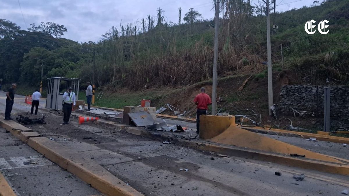 motobomba destruye por completo el peaje el mango y bloquea la via panamericana en el cauca peajes ee redes sociales