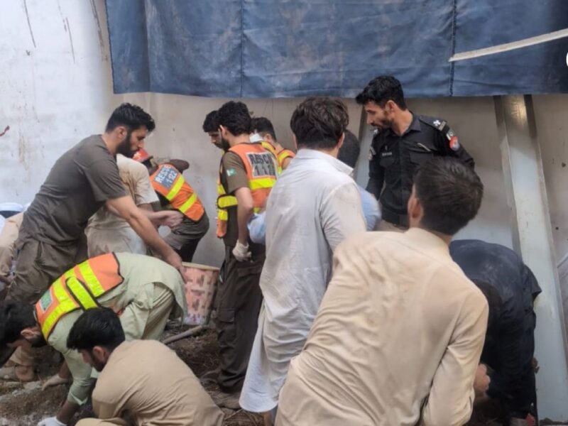 tragedia en pakistan tras colapso estructural en colegio que deja decenas de estudiantes sin vida pakistan techo red social x